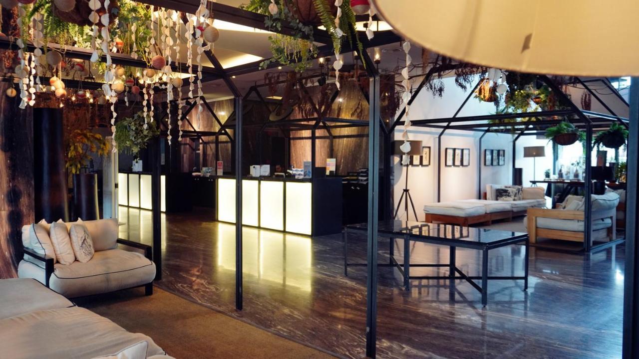 M Roof Hotel & Residences Ипох Екстериор снимка