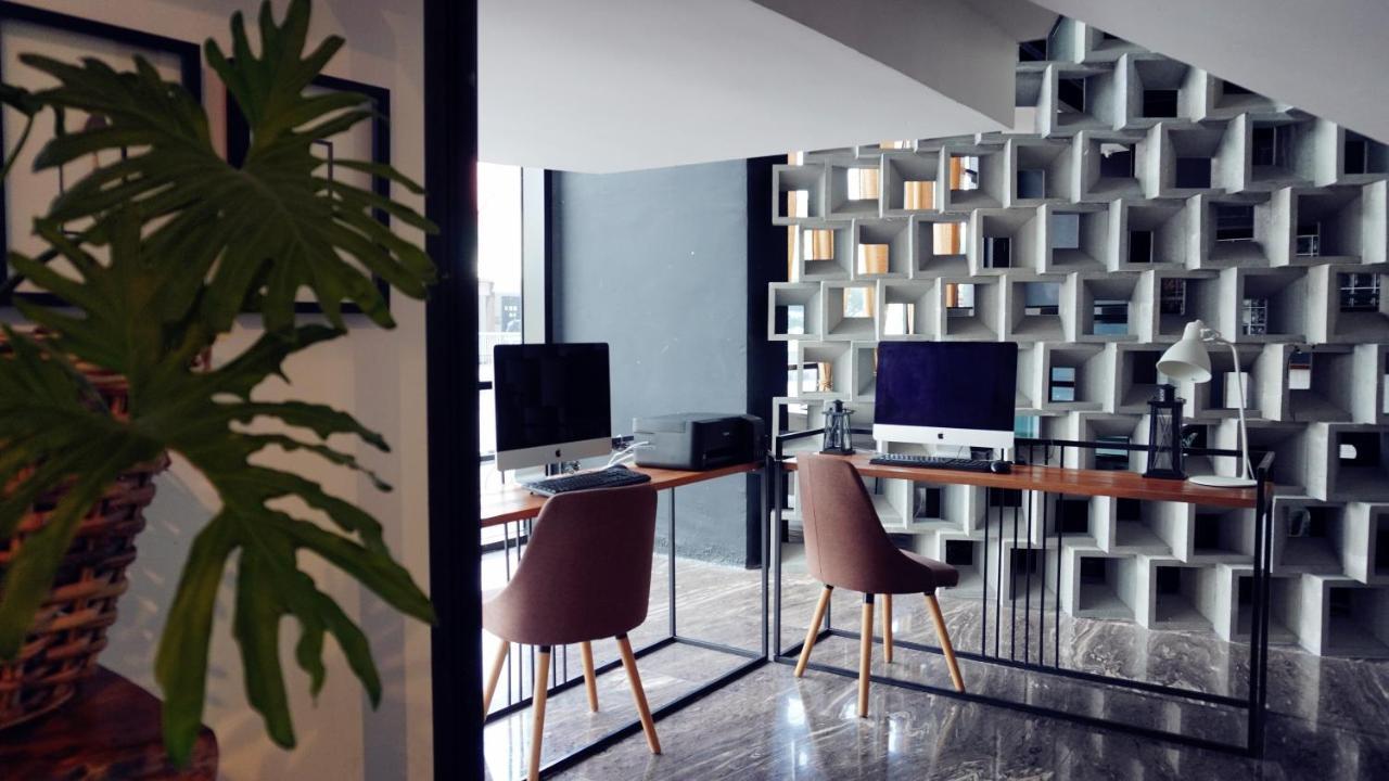 M Roof Hotel & Residences Ипох Екстериор снимка