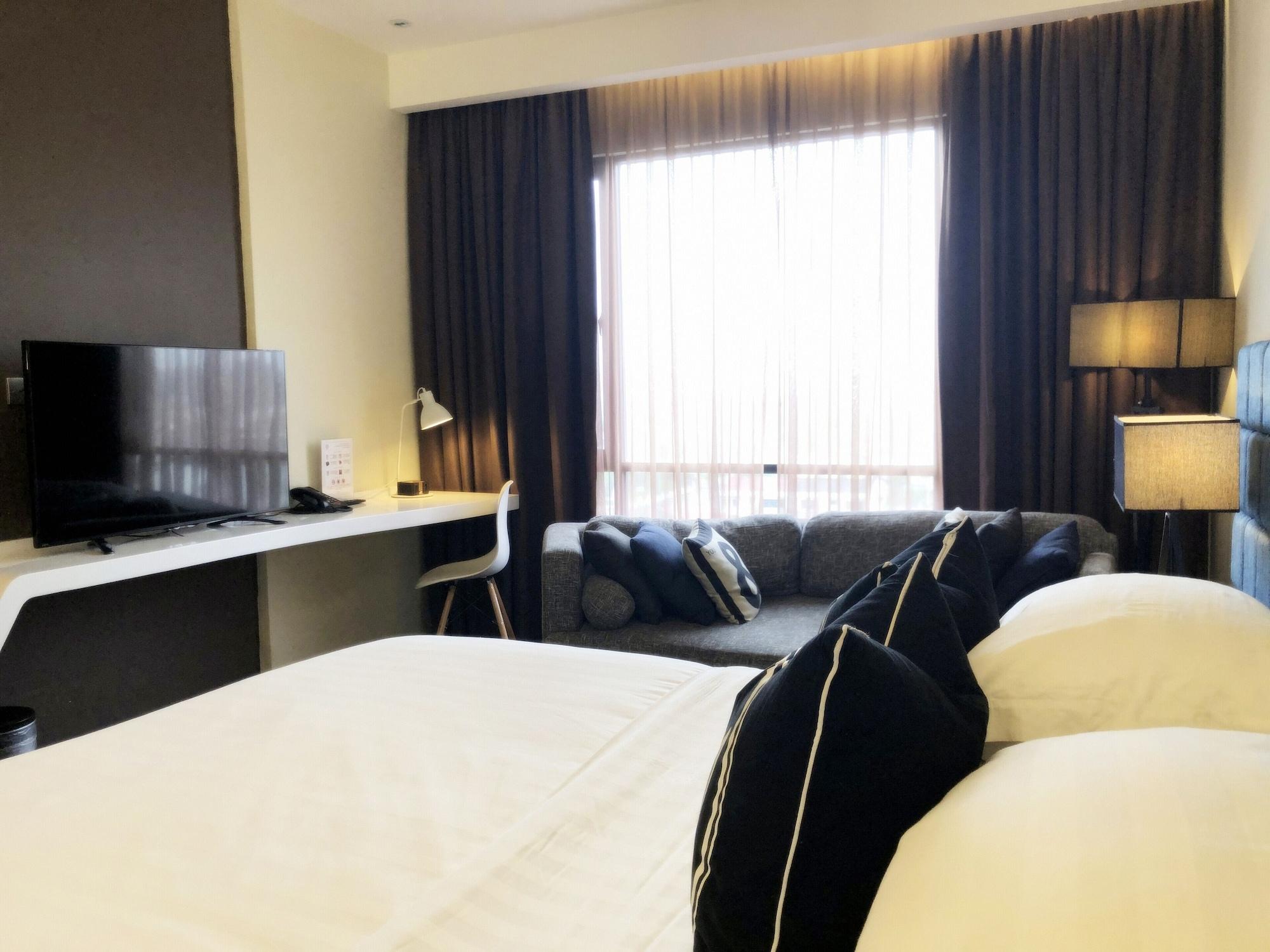 M Roof Hotel & Residences Ипох Екстериор снимка