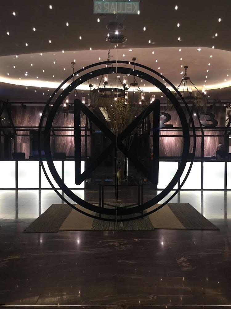 M Roof Hotel & Residences Ипох Екстериор снимка