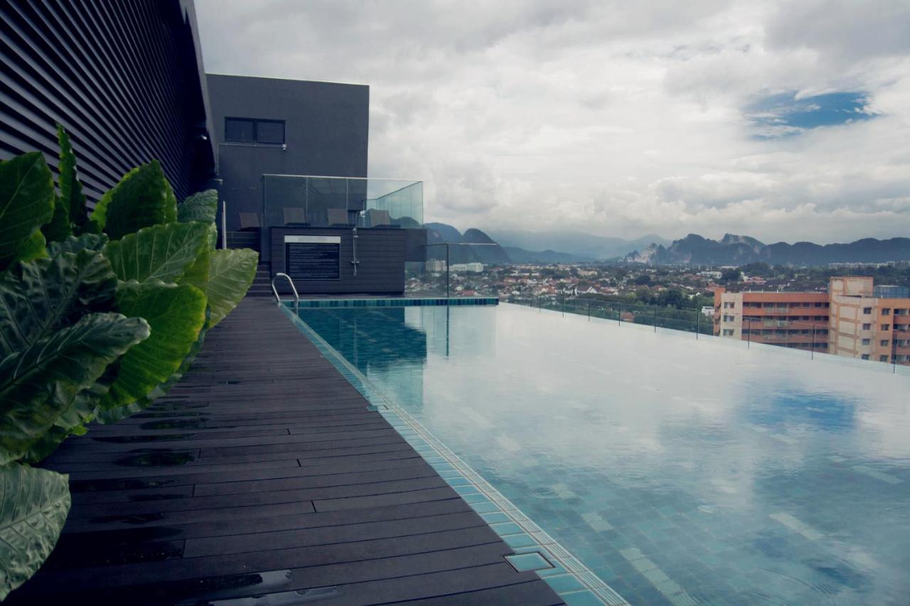 M Roof Hotel & Residences Ипох Екстериор снимка
